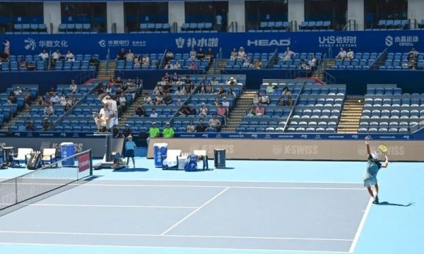 2025杭州网球公开赛今开赛，“彩虹鱼康复”再度保驾护航