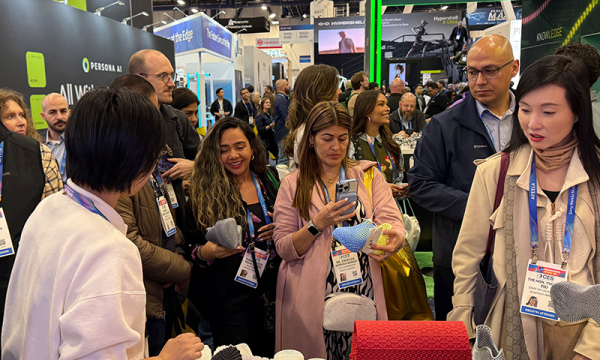 中国智造闪耀 CES！STARAY 3D 打印一体鞋惊艳全球